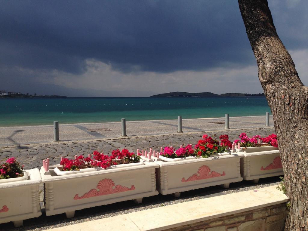 Lola 38 Hotel Фоча Екстериор снимка