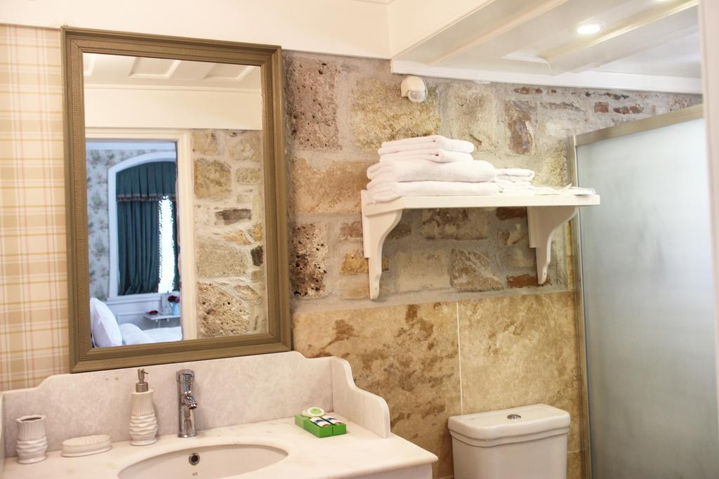 Lola 38 Hotel Фоча Екстериор снимка