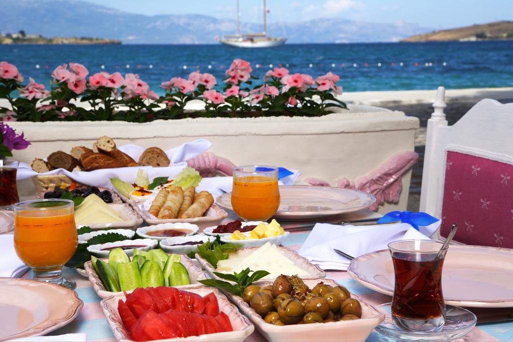 Lola 38 Hotel Фоча Екстериор снимка
