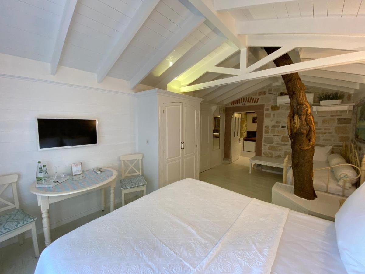 Lola 38 Hotel Фоча Екстериор снимка